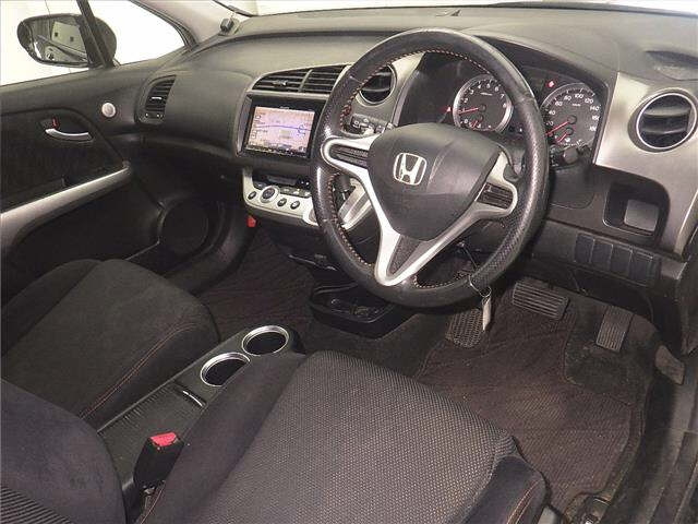 HONDA STREAM 2010