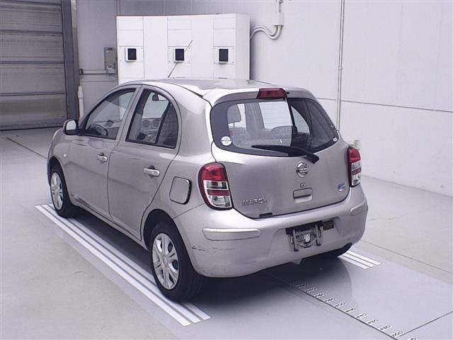 NISSAN MARCH 2010