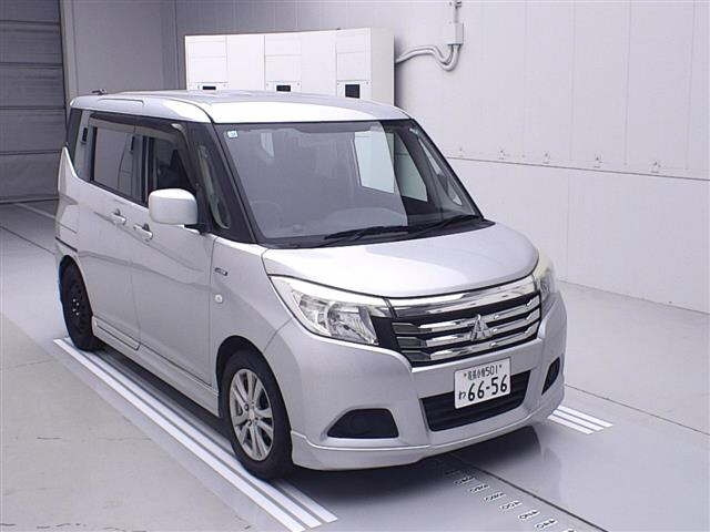 MITSUBISHI DELICA D2 2017