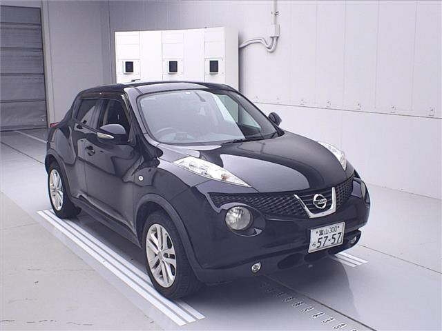 NISSAN JUKE 2011