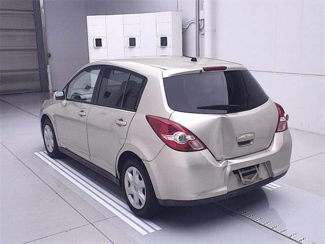NISSAN TIIDA 2008