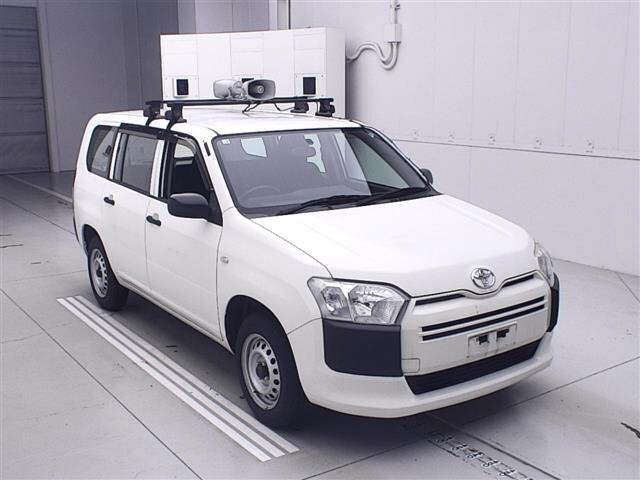TOYOTA PROBOX 2018