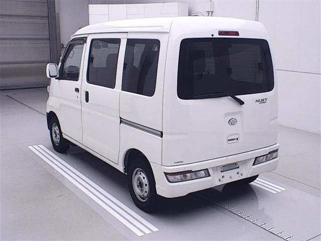 DAIHATSU HIJET VAN 2021