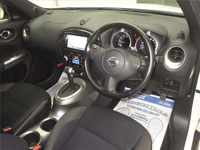 NISSAN JUKE 2012