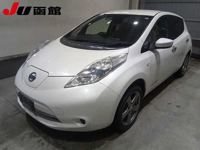 NISSAN LEAF 2017