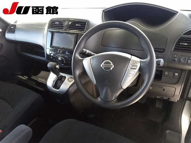 NISSAN SERENA 2013