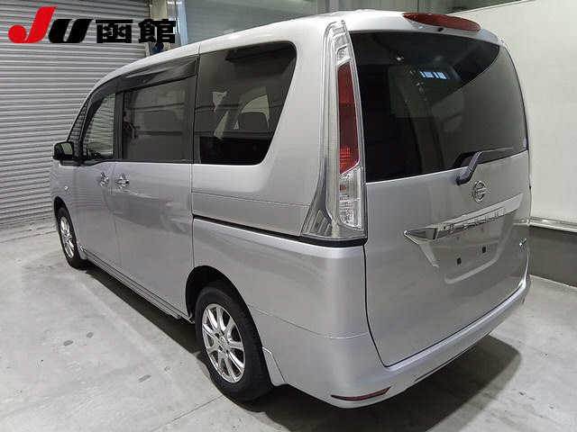 NISSAN SERENA 2013