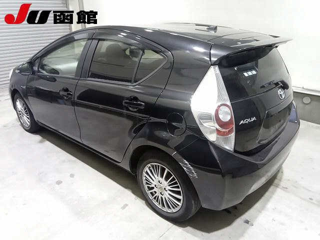 TOYOTA AQUA 2012