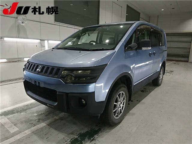 MITSUBISHI DELICA D5 2009