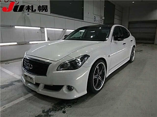 NISSAN FUGA 2010