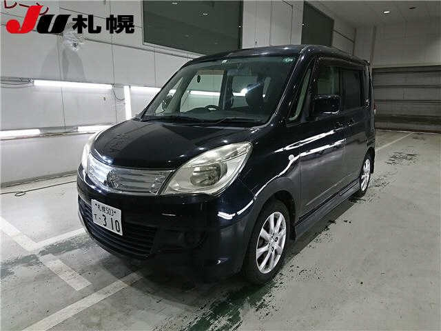 MITSUBISHI DELICA D2 2012
