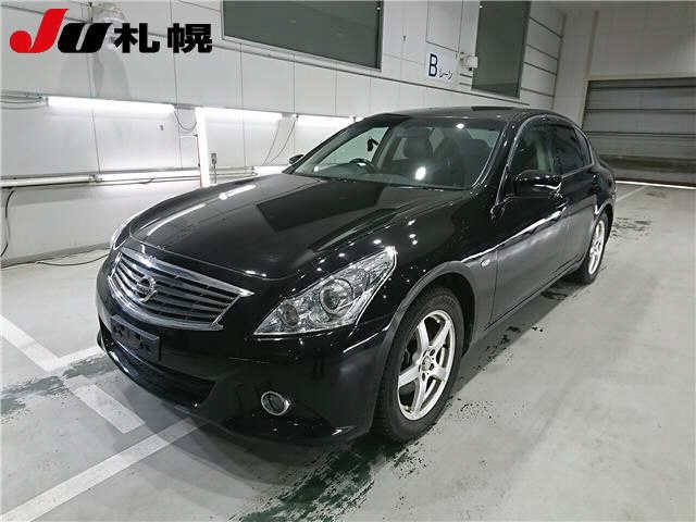 NISSAN SKYLINE 2010