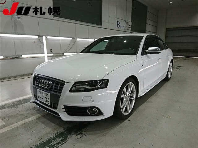 AUDI S4 2010
