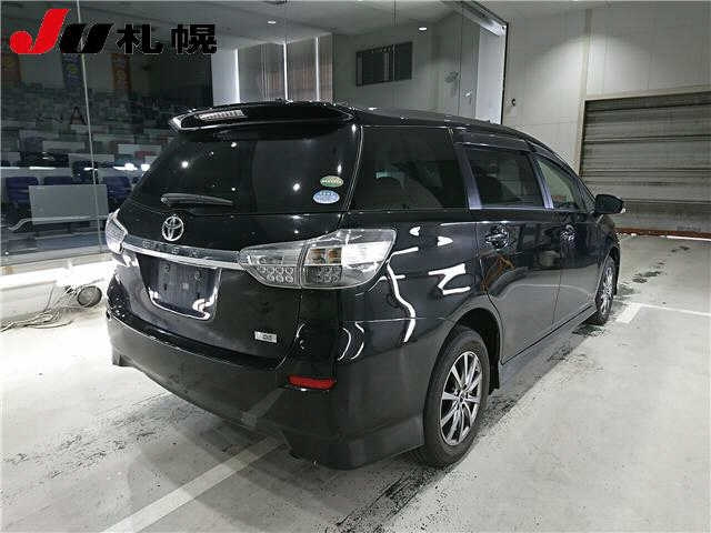 TOYOTA WISH 2015