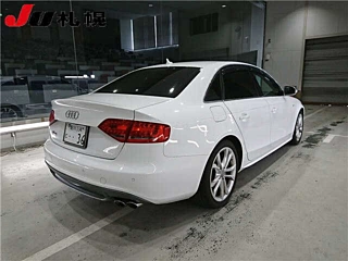 AUDI S4 2010