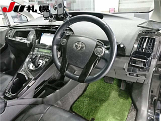 TOYOTA PRIUS 2011