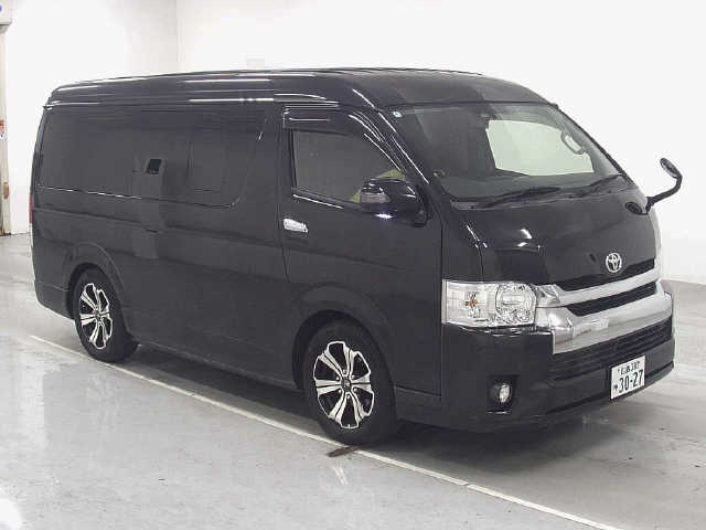 TOYOTA HIACE 2016