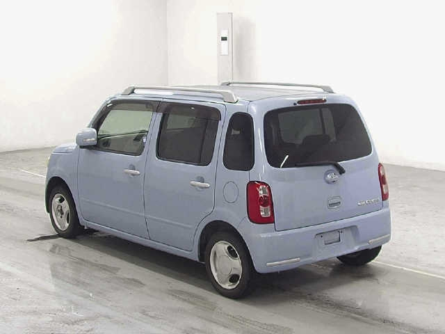 DAIHATSU MIRA 2010