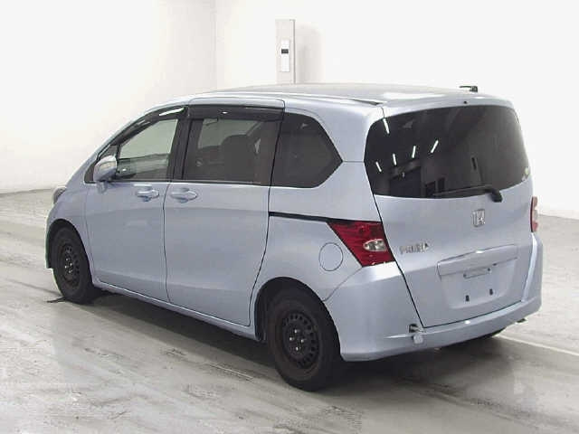 HONDA FREED 2009