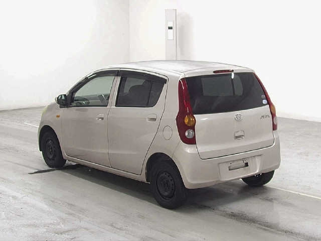 DAIHATSU MIRA 2011