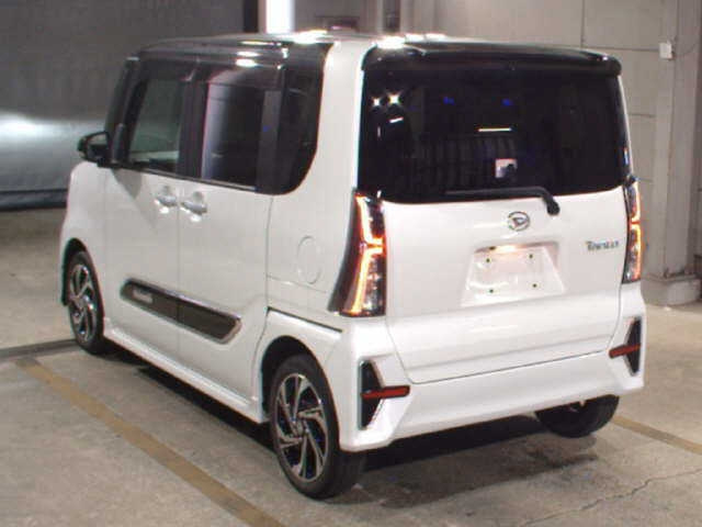 DAIHATSU TANTO 2021