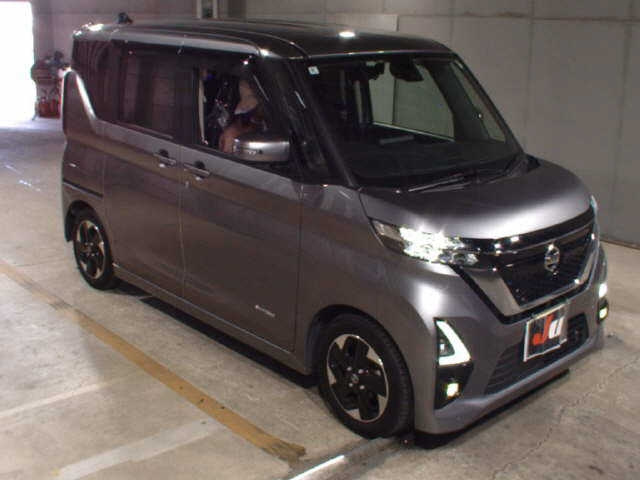 NISSAN ROOX 2020
