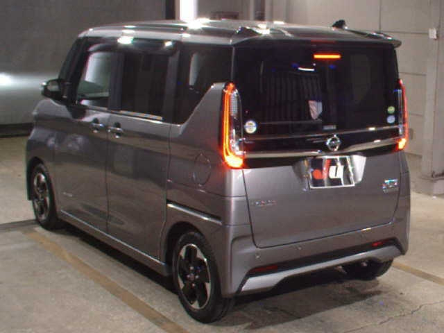 NISSAN ROOX 2020