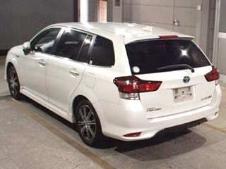TOYOTA COROLLA FIELDER 2016