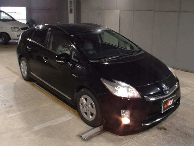 TOYOTA PRIUS 2011