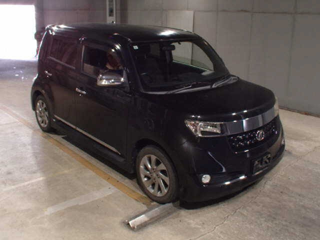 TOYOTA BB 2013