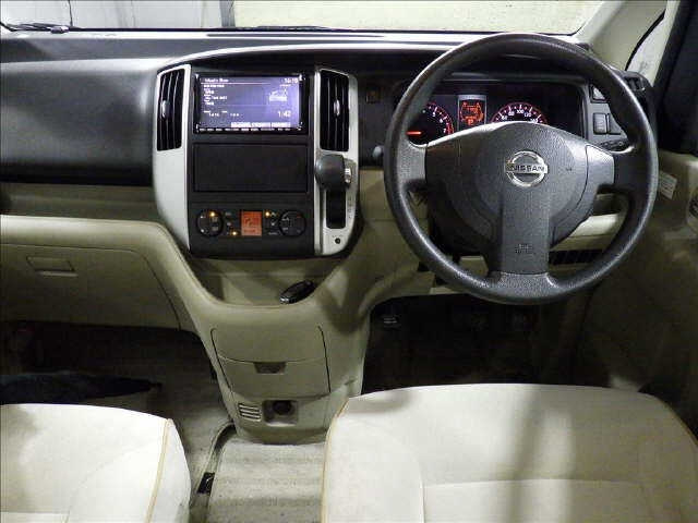 NISSAN SERENA 2008