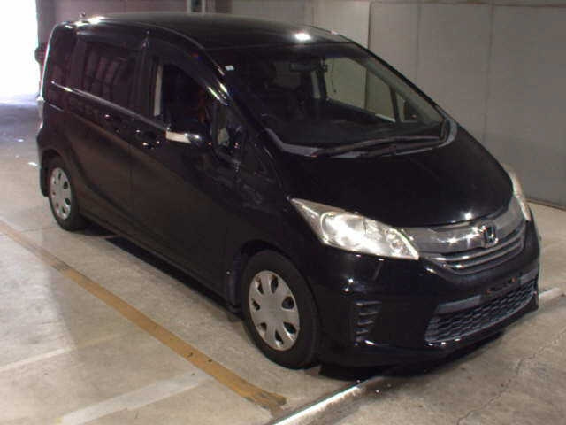 HONDA FREED 2015