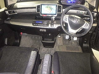 HONDA FREED 2013