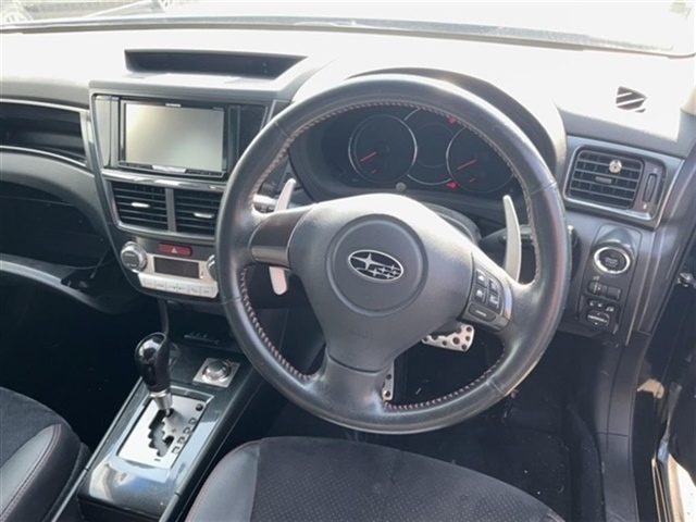 SUBARU EXIGA 2014