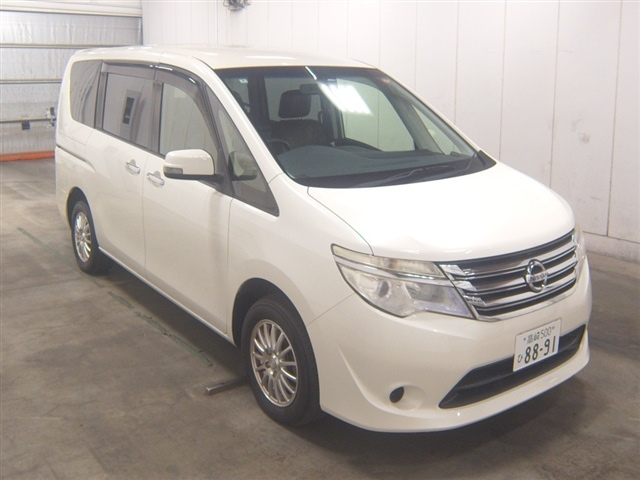NISSAN SERENA 2015