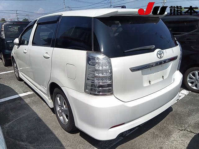 TOYOTA WISH 2008