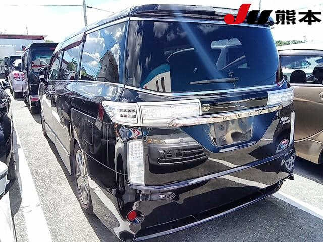NISSAN ELGRAND 2011