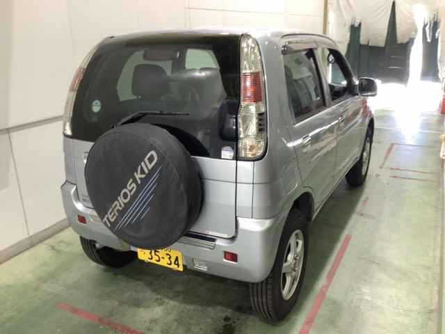 DAIHATSU TERIOS KID 2011