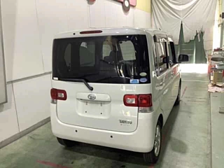 DAIHATSU TANTO 2010