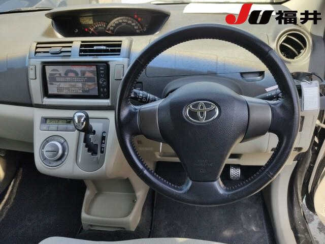 TOYOTA PASSO SETTE 2011