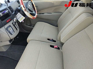 DAIHATSU MOVE 2012