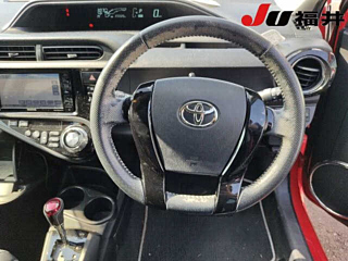 TOYOTA AQUA 2014