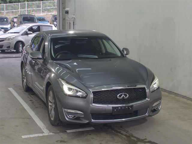 NISSAN FUGA 2016