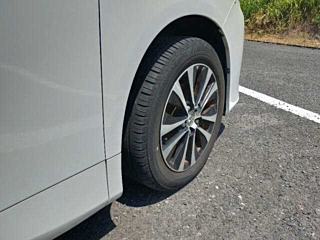 TOYOTA VOXY 2012