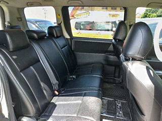 TOYOTA VOXY 2012