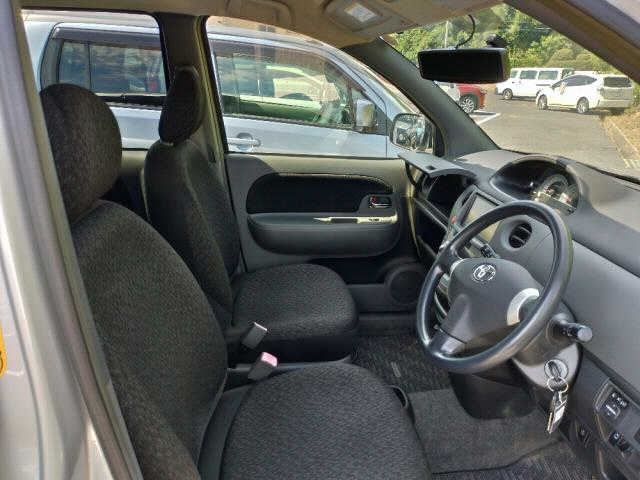 TOYOTA SIENTA 2012