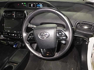 TOYOTA PRIUS 2020