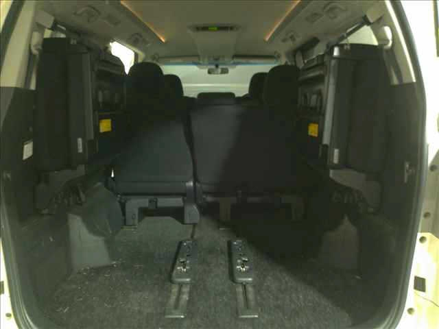 TOYOTA ALPHARD 2014