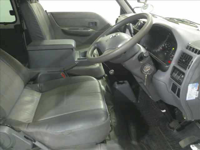 NISSAN VANETTE VAN 2011