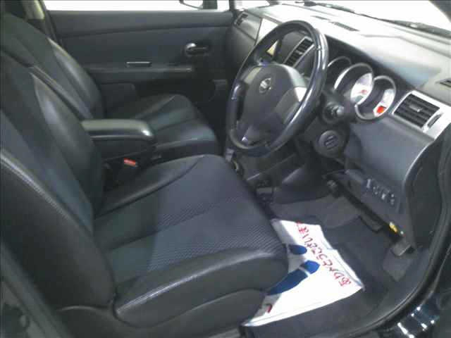 NISSAN TIIDA 2008